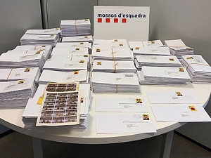 Hauria enviat 4.742 cartes adreçades a l’estranger des de 379 bústies de diferents poblacions de la demarcació de Barcelona