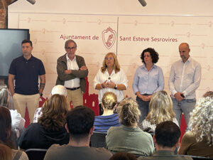 El govern de Sant Esteve Sesrovires es reestructura amb el PSC en minoria